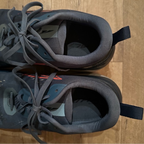 Altra Paradigm 5 Running Shoes - Picture 11 of 12